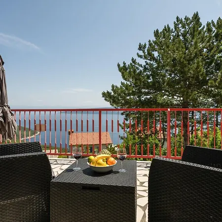Апартаменты Luxury Seaview By Interhome Jurasi