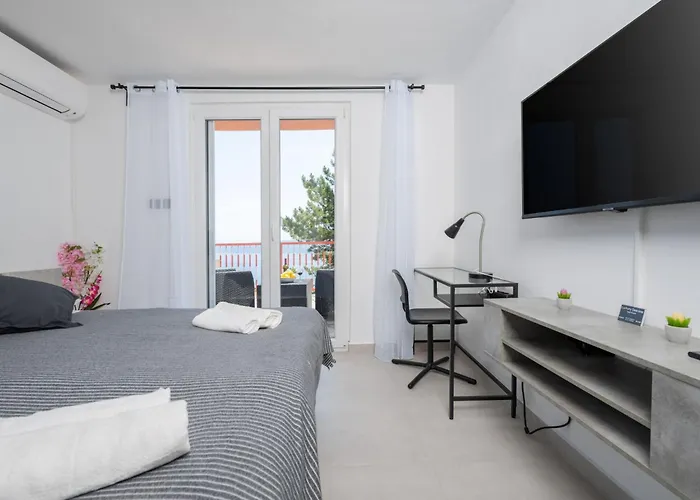 Apartment Luxury Seaview By Interhome